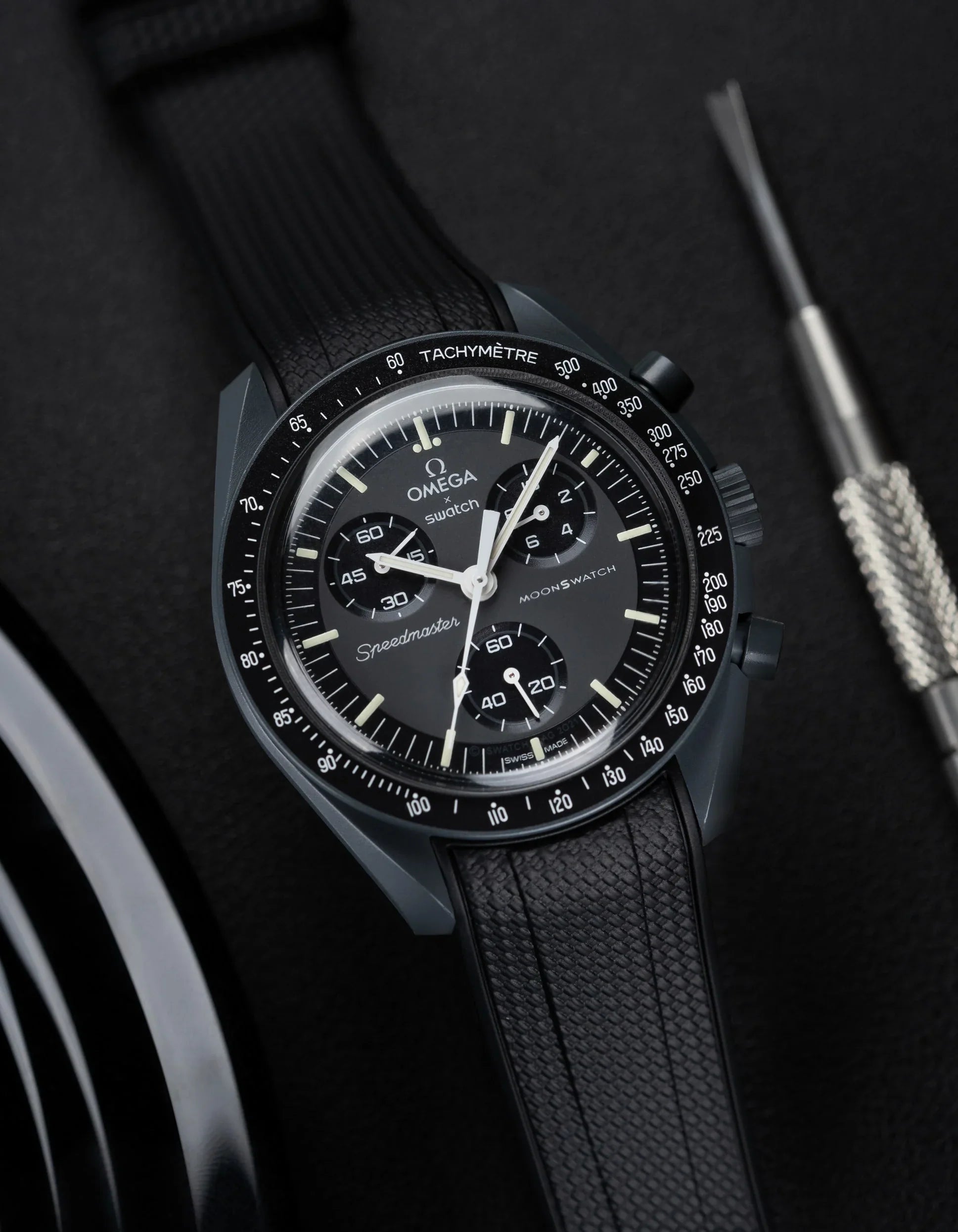Curved Premium Rubber Strap - Black